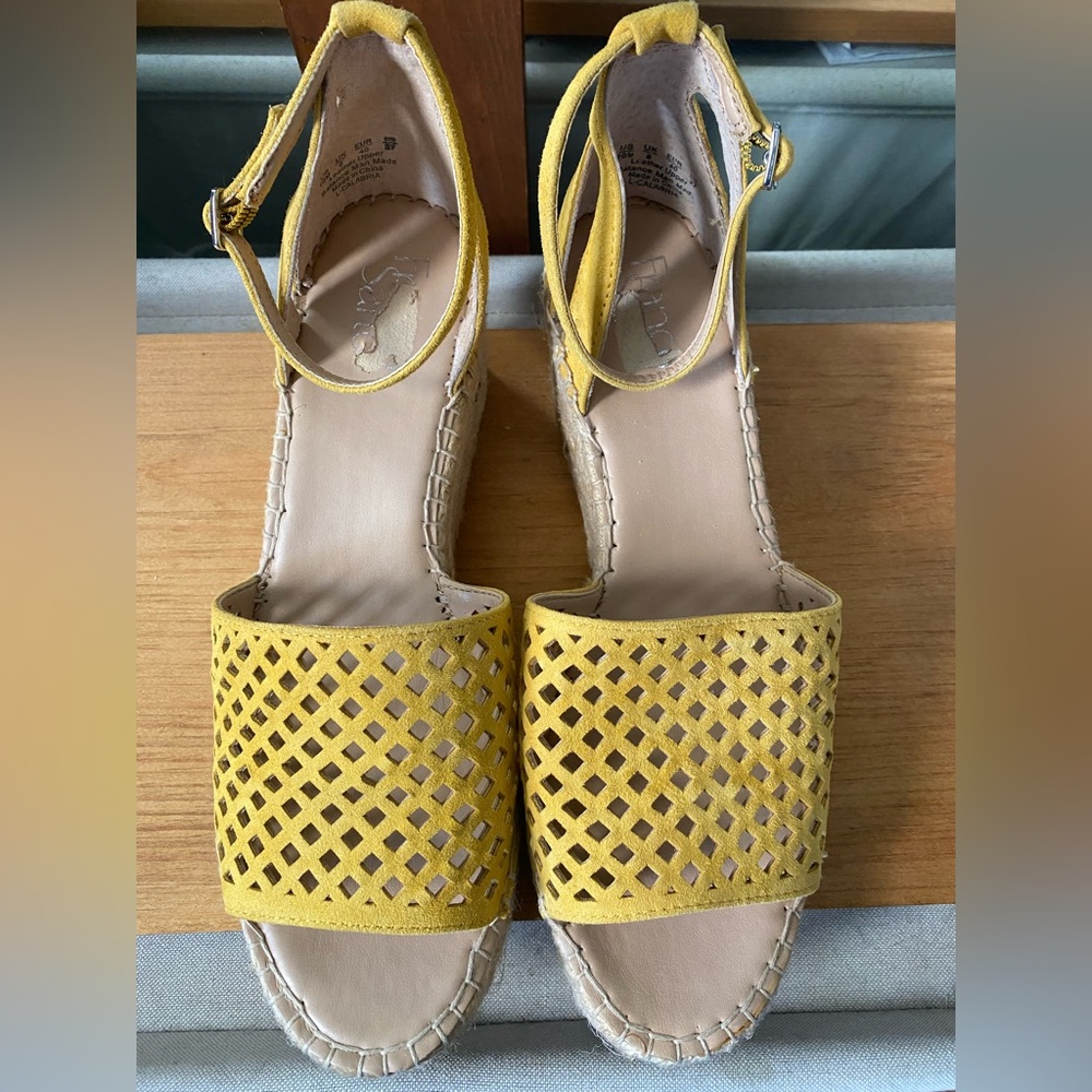 Women’s Sandals